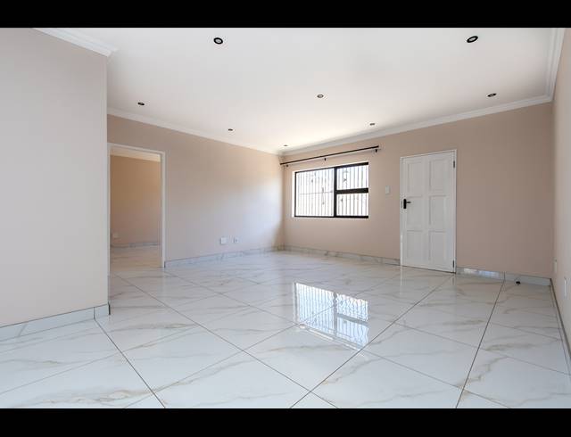 2 BEDROOM FREESTANDING TO LET IN MARLBORO GARDENS